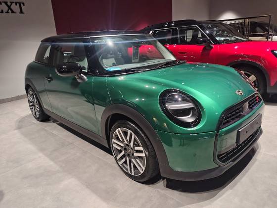 MINI COOPER 2.0 16V TWINPOWER GASOLINA S EXCLUSIVE 2P STEPTRONIC